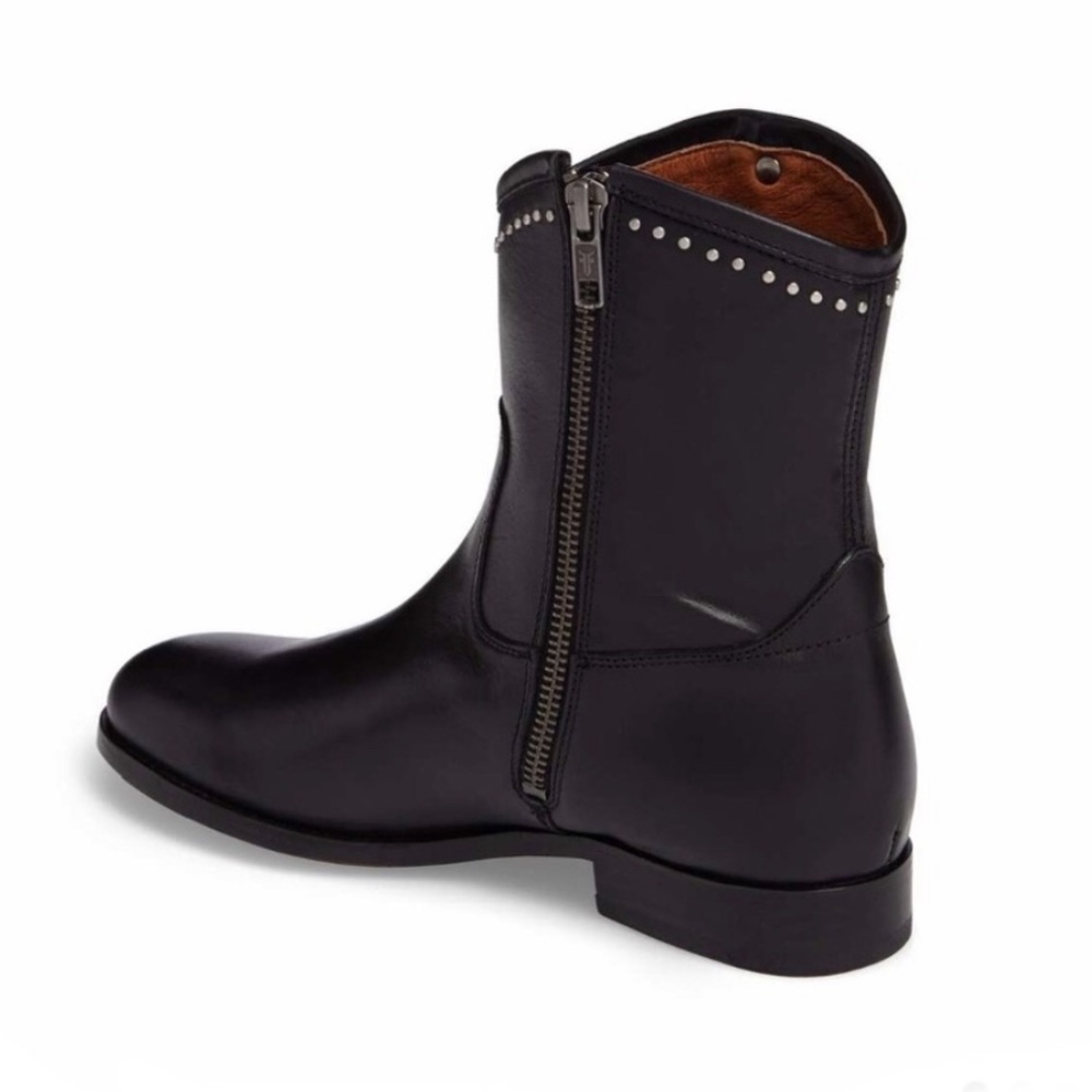 FRYE Melissa Stud Short Boot Brand New in Box - Picture 6 of 7